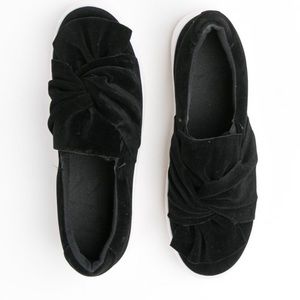 Black Suede Snickers NWB ❤️❤️